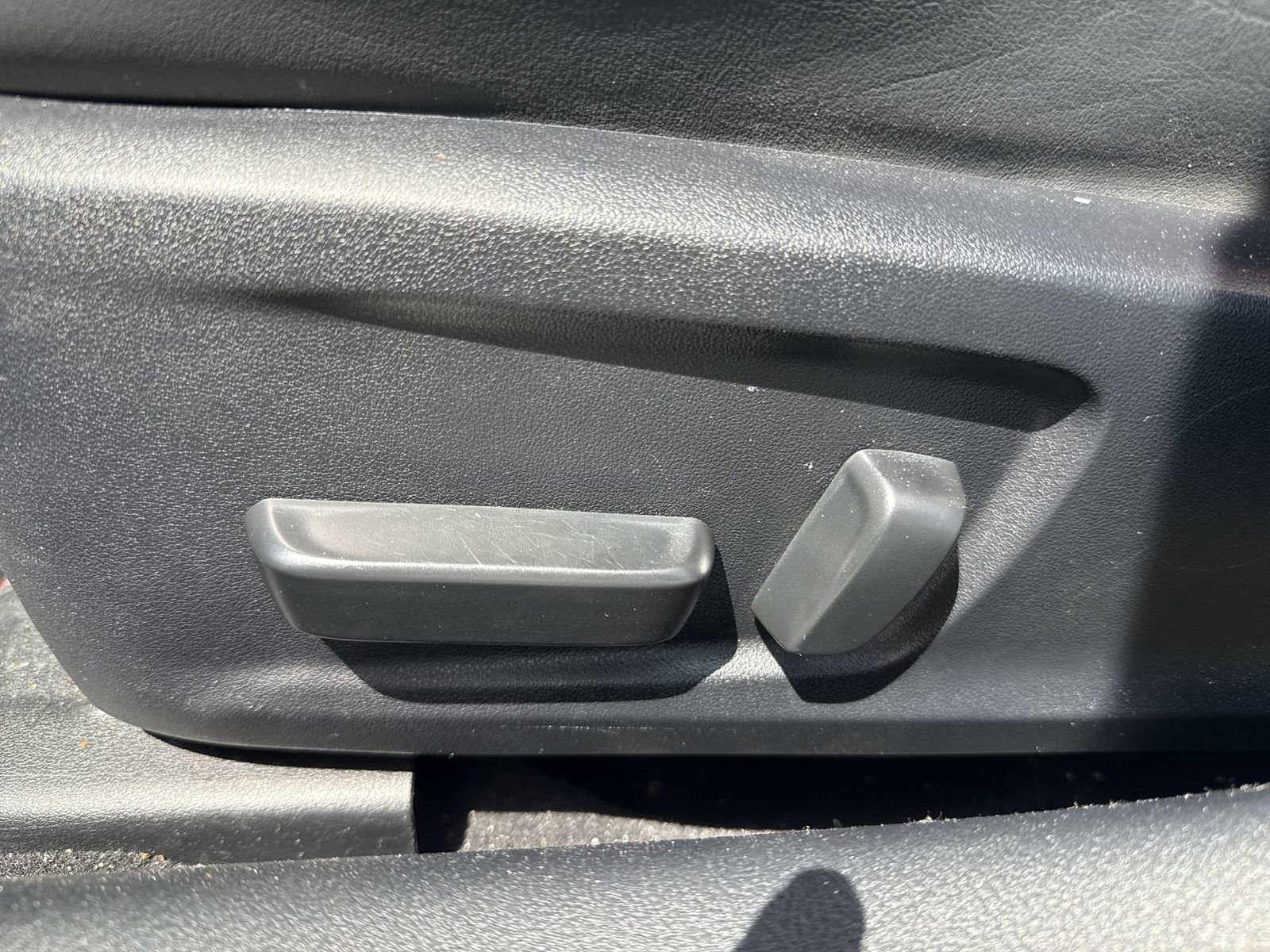 Used 2022 Lexus IS 300 w/ Accessory Package RWD image 12