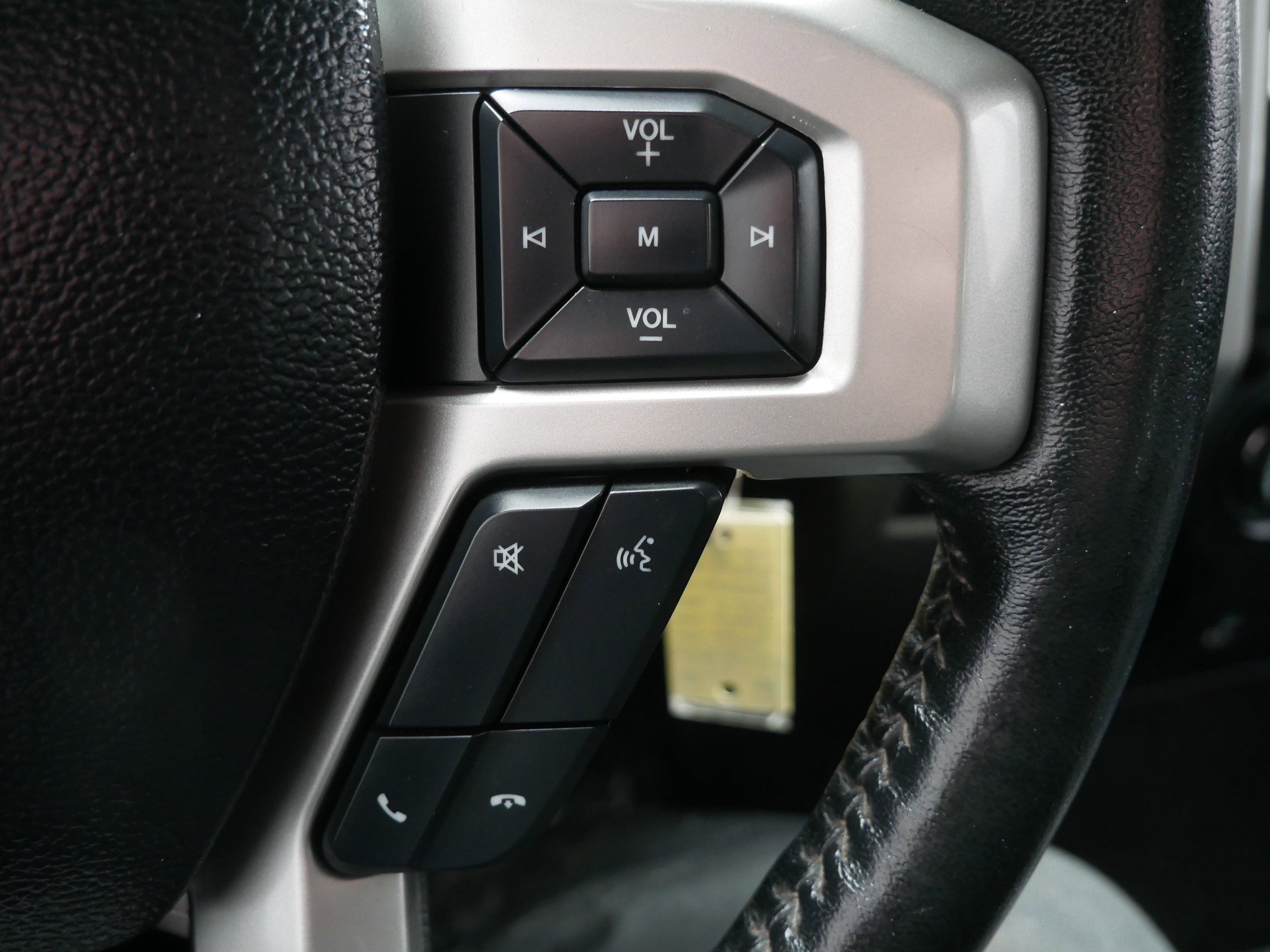 Used 2020 Ford F350 Lariat image 18