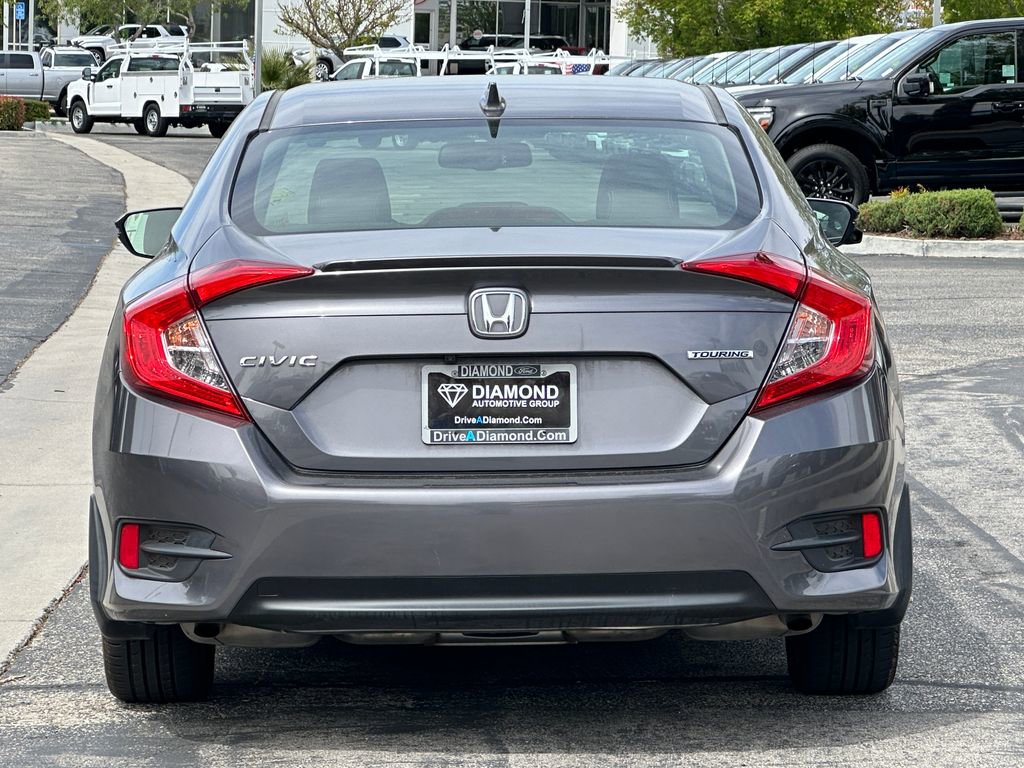 Used 2018 Honda Civic Touring image 5