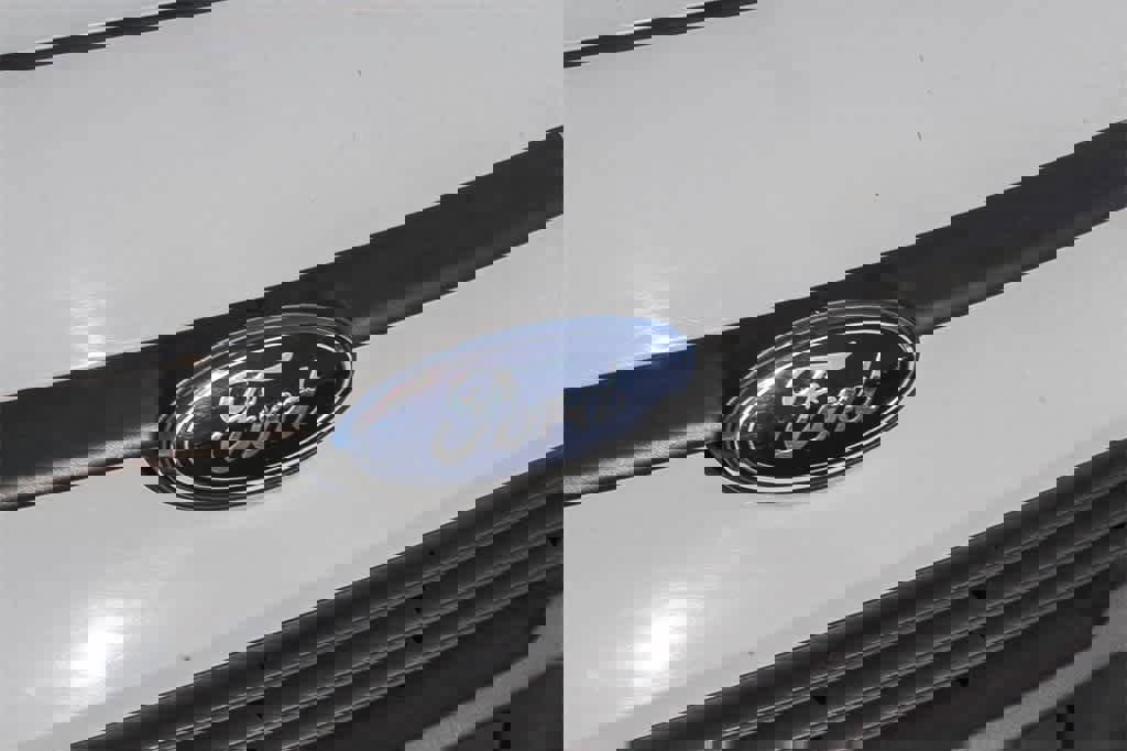 Used 2016 Ford Transit Connect XL image 14