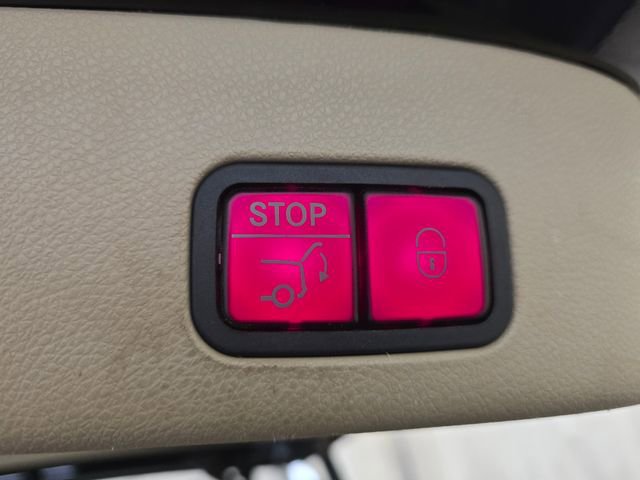 Used 2013 Mercedes-Benz GL 320 BlueTEC 4MATIC image 33