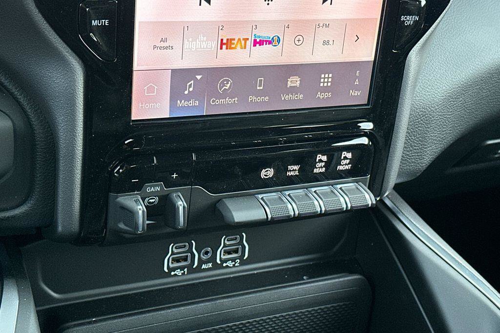New 2026 RAM 2500 Big Horn AWD/4WD image 20