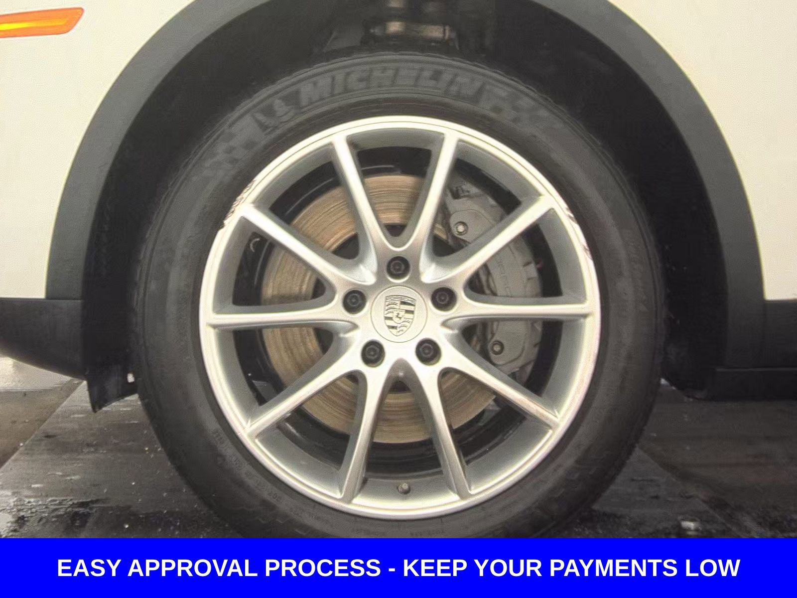 Used 2019 Porsche Cayenne S image 17