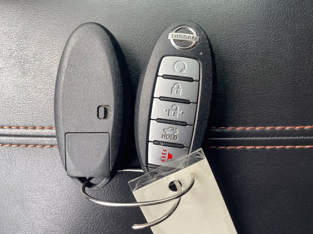 Certified 2021 Nissan Sentra SR FWD image 18