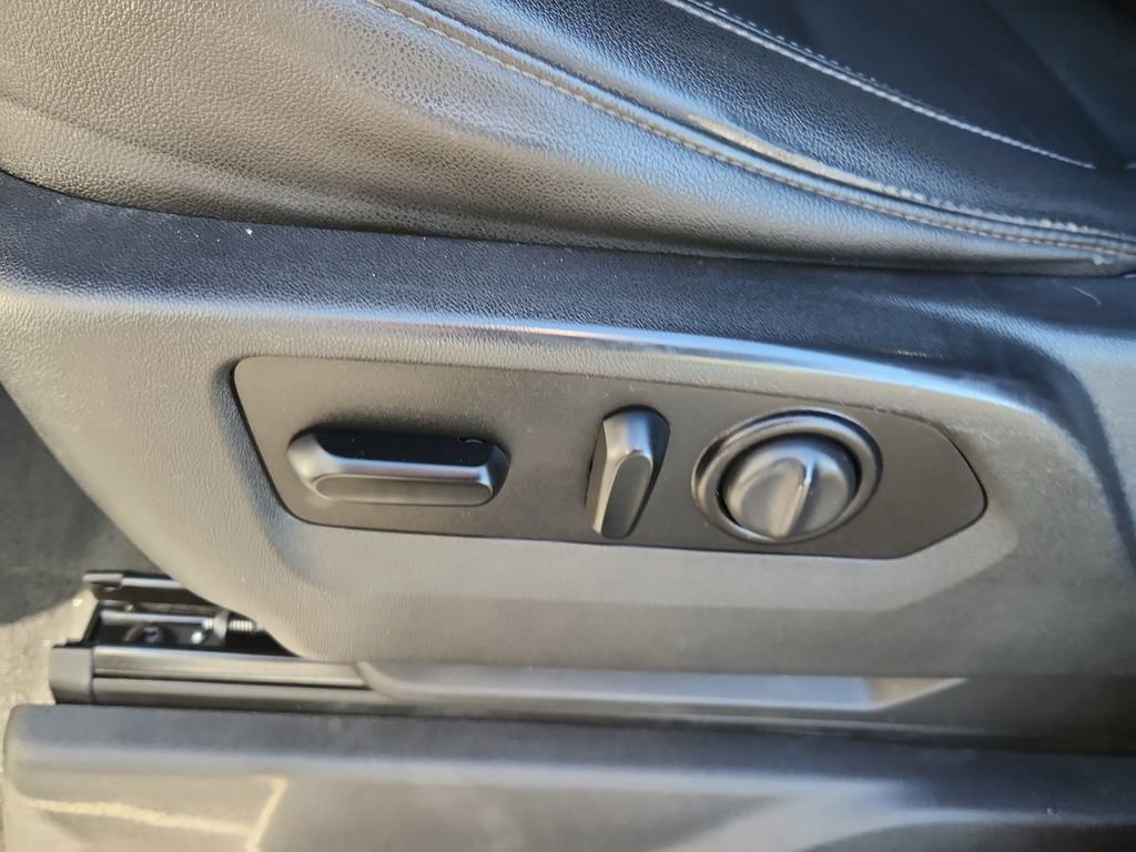 Used 2021 Chevrolet Silverado 1500 LT Trail Boss w/ Convenience Package II image 8