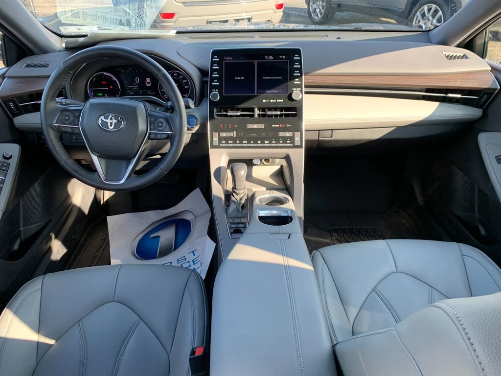 Used 2021 Toyota Avalon XLE w/ Moonroof Package FWD image 16