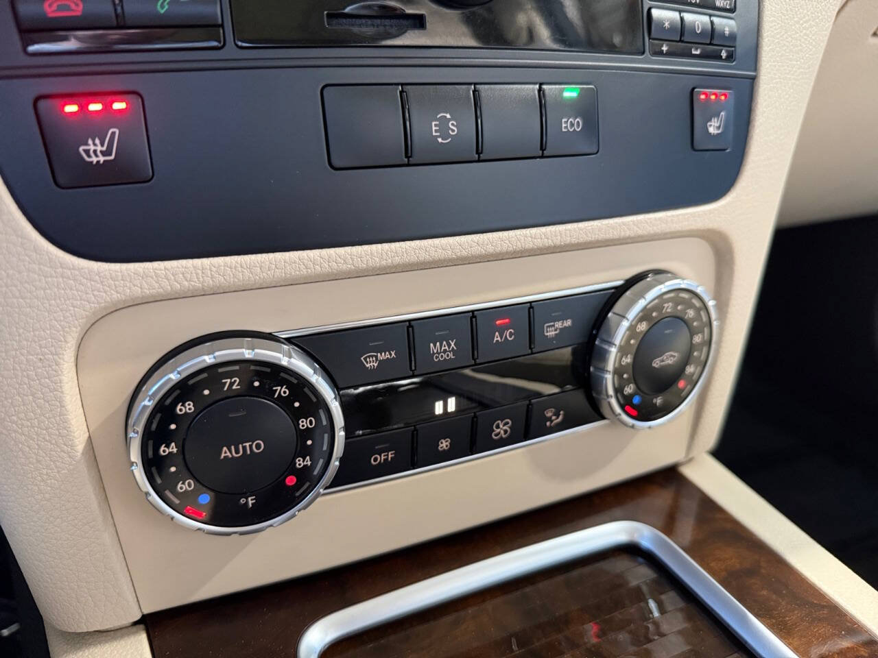 Used 2014 Mercedes-Benz GLK 350 4MATIC image 27