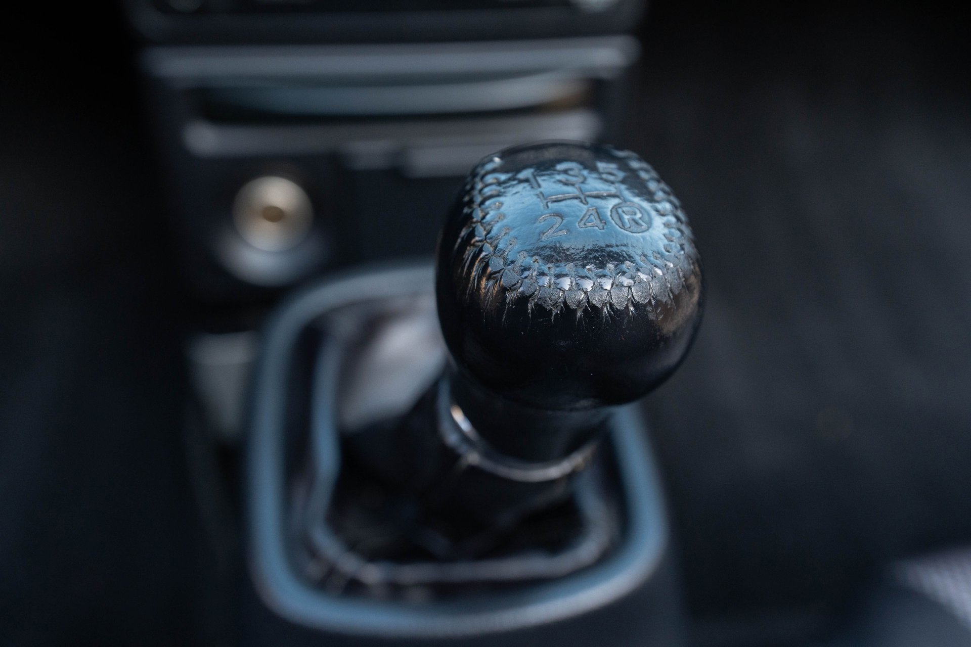 Used 2001 Toyota MR2 image 37