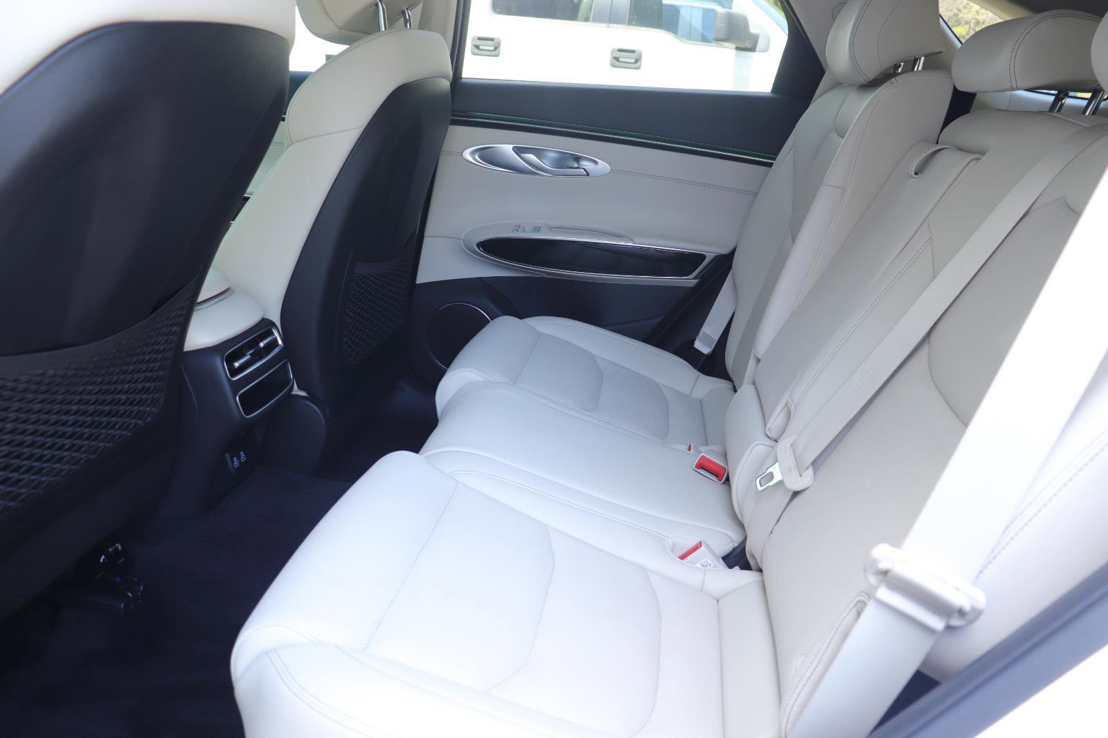 Used 2026 Genesis GV70 2.5T image 15