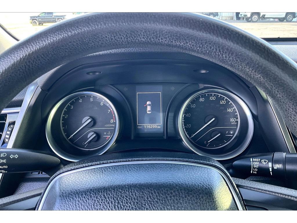 Used 2018 Toyota Camry LE image 13