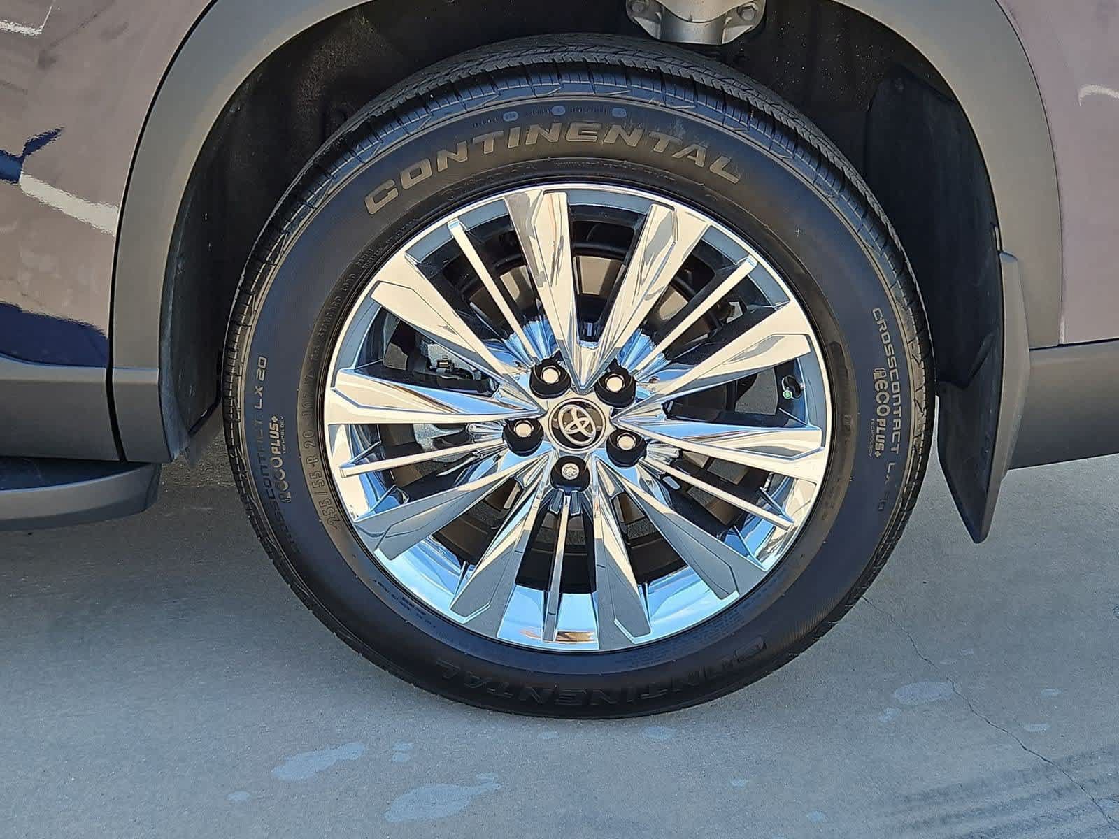 Used 2025 Toyota Grand Highlander AWD image 13