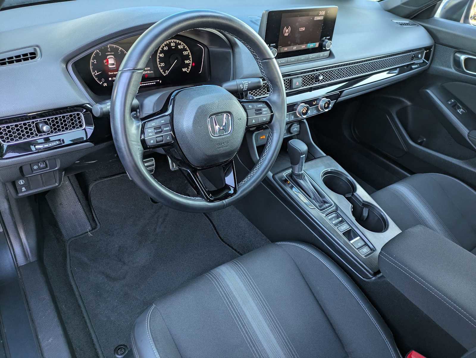 Used 2024 Honda Civic Sport image 2