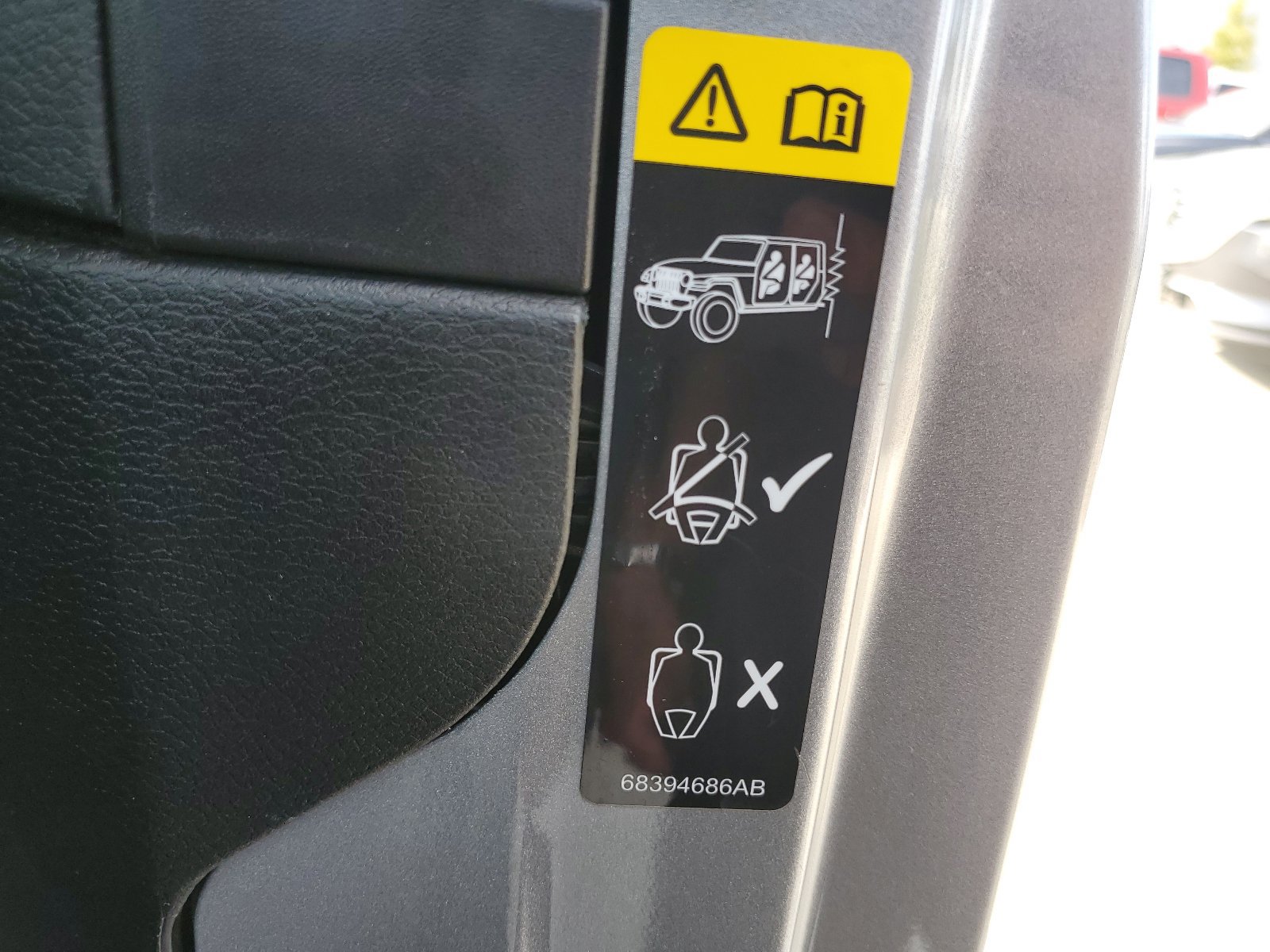 Used 2020 Jeep Wrangler Sport AWD/4WD image 40