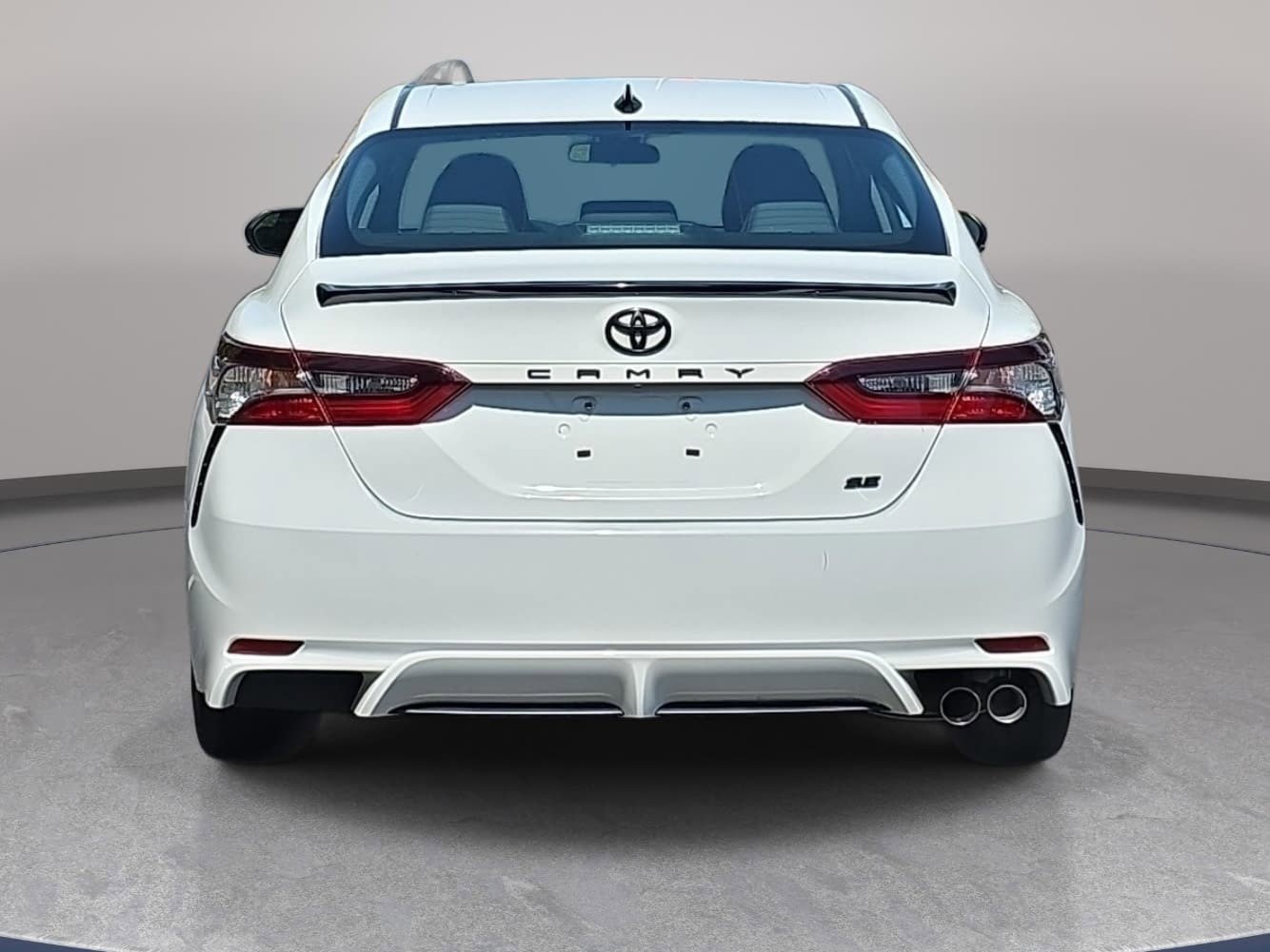 Used 2021 Toyota Camry SE FWD image 6