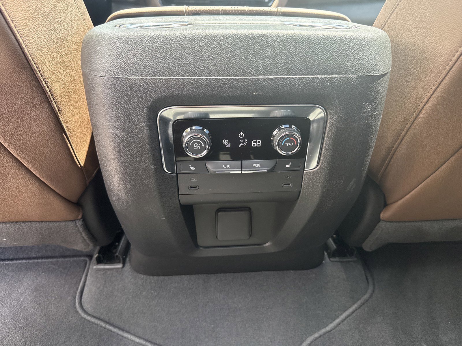 Used 2025 Chevrolet Tahoe High Country w/ Sun And Tow Package AWD/4WD image 30