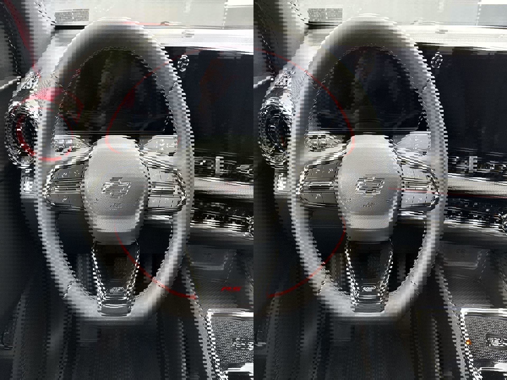 Certified 2025 Chevrolet Equinox RS image 46