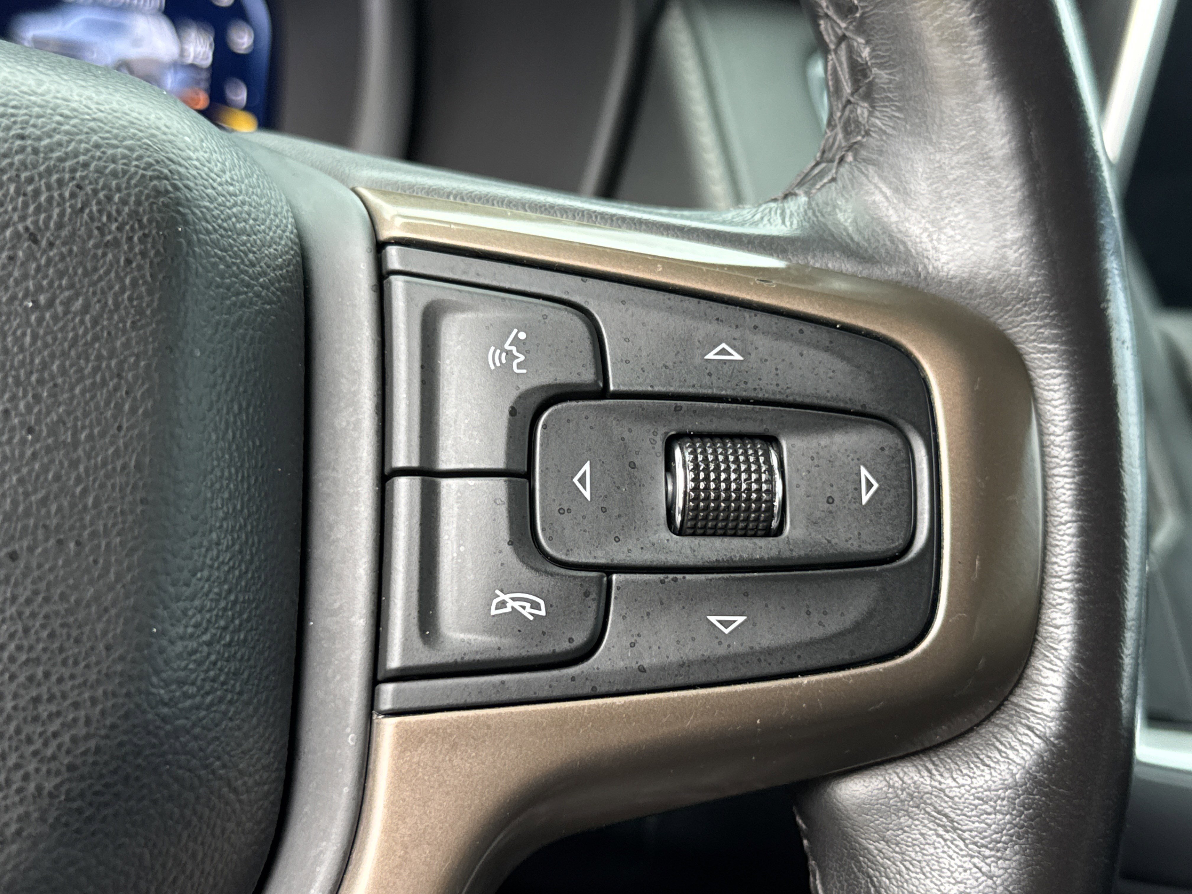 Used 2023 Chevrolet Tahoe High Country w/ Advanced Technology Package AWD/4WD image 21