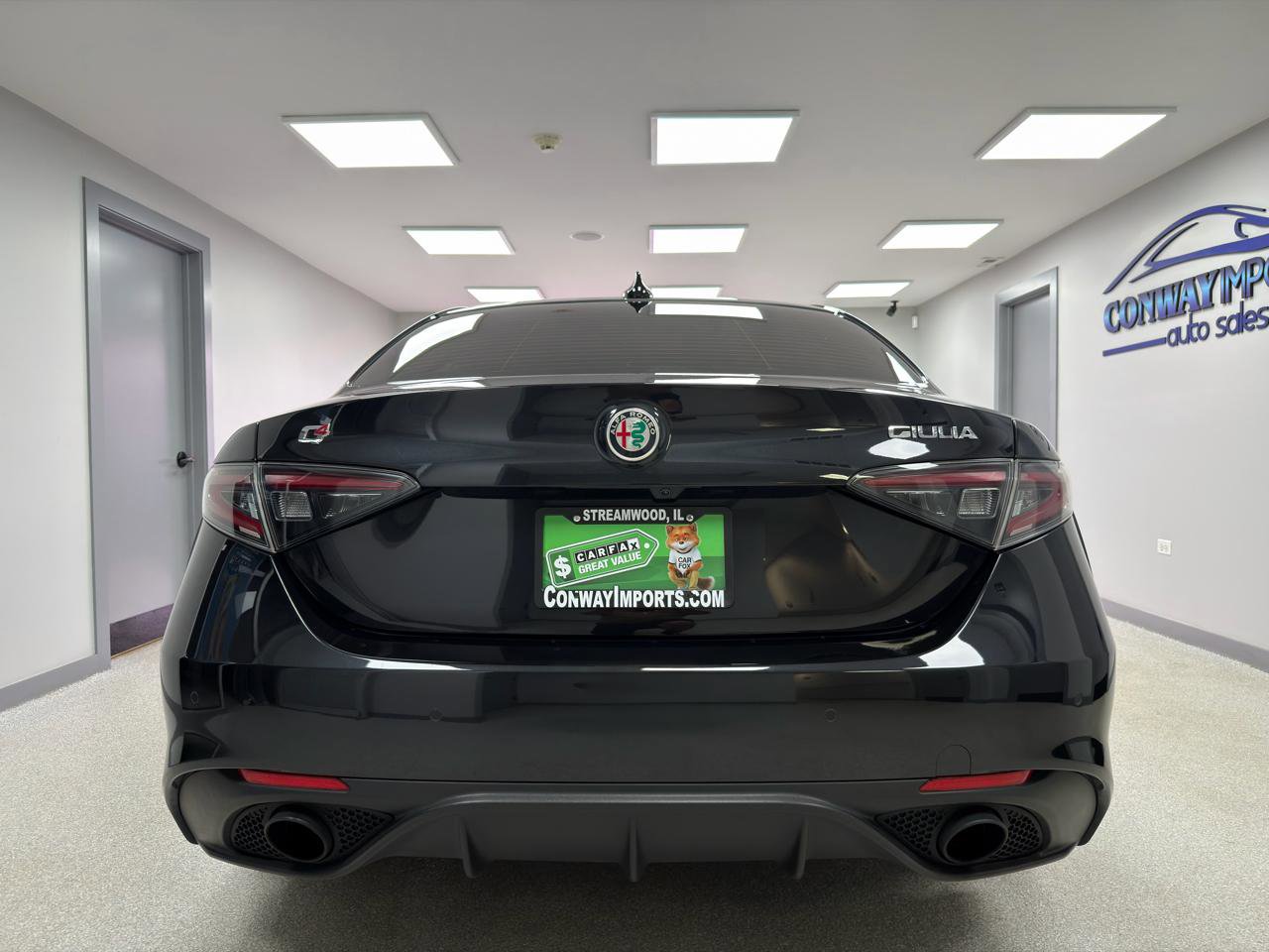 Used 2024 Alfa Romeo Giulia Veloce AWD/4WD image 7