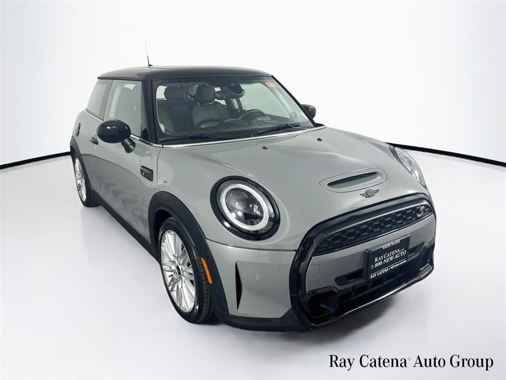 Used 2023 MINI Cooper S FWD image 1