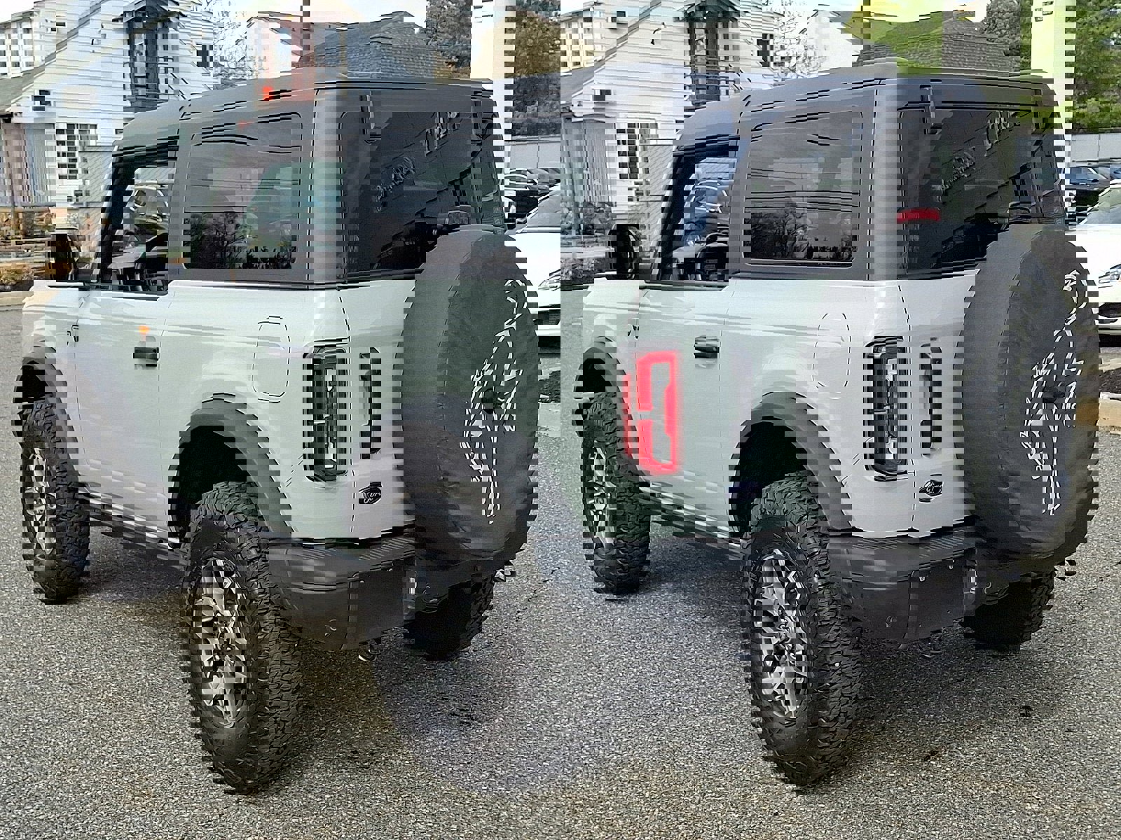 Used 2023 Ford Bronco Badlands image 6