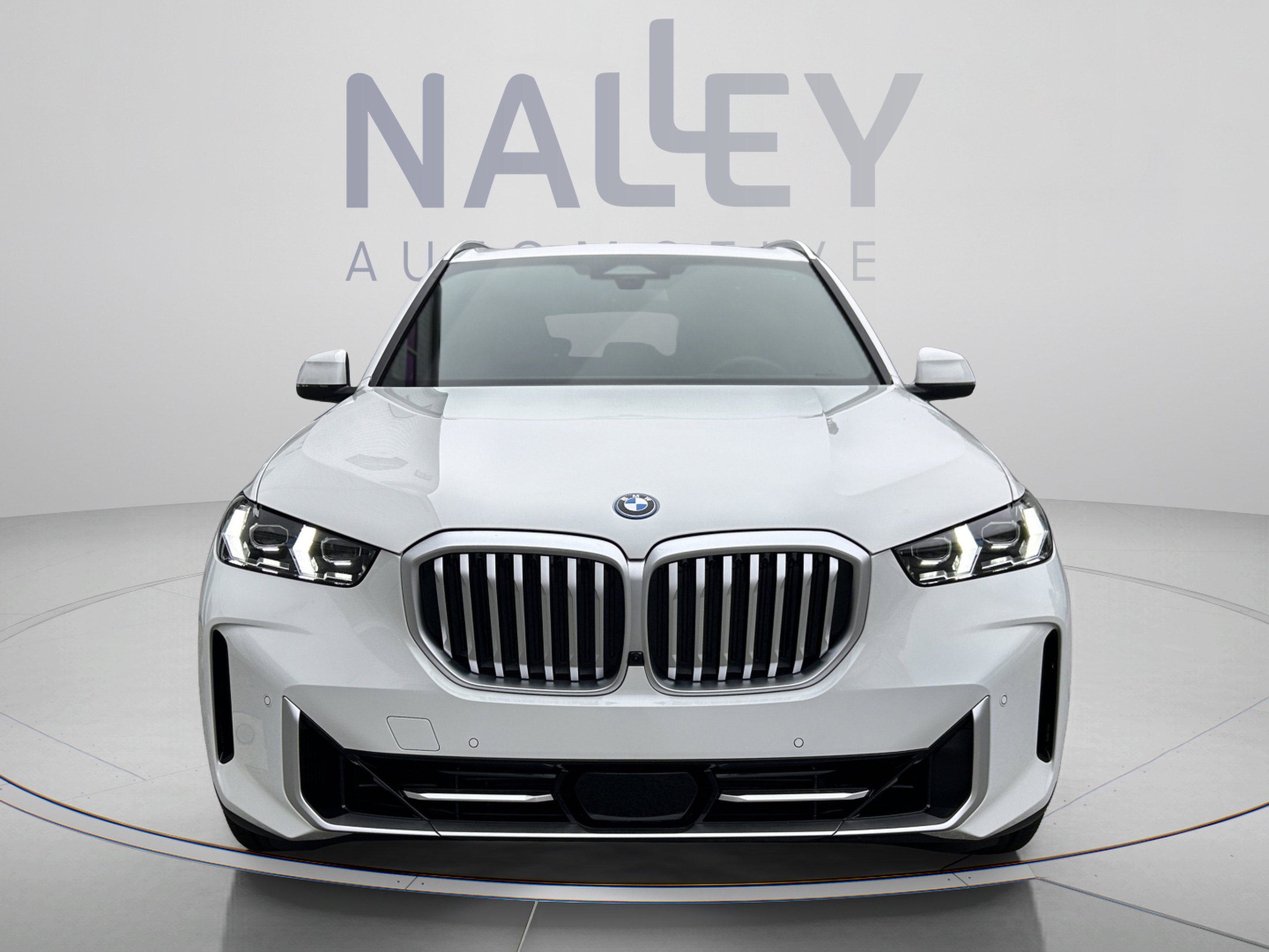 Used 2026 BMW X5 xDrive50e w/ Premium Package AWD/4WD image 6