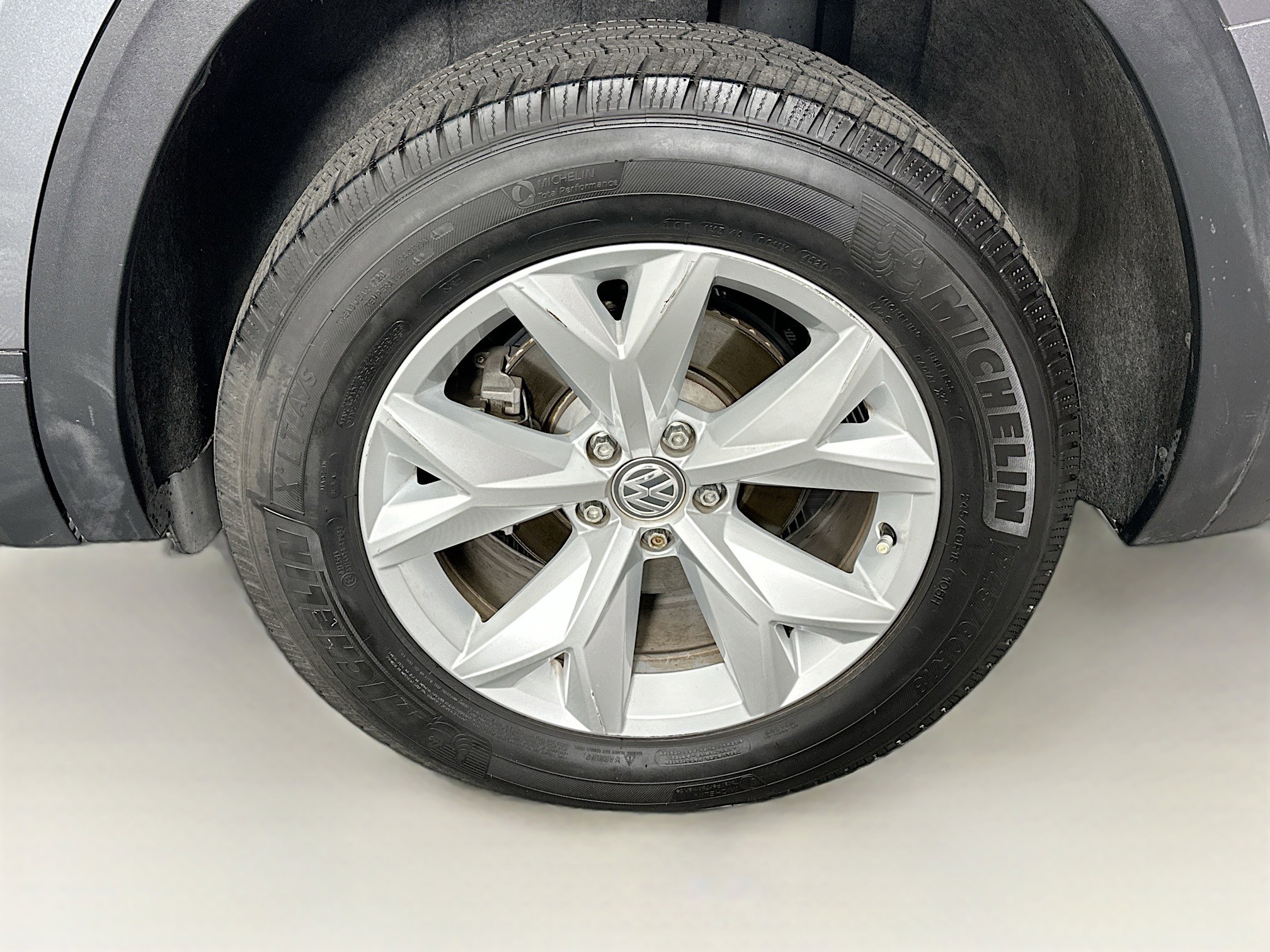 Used 2019 Volkswagen Atlas S w/ Towing Package image 11