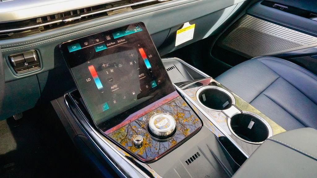 New 2025 Cadillac Escalade IQ Sport 2 image 20