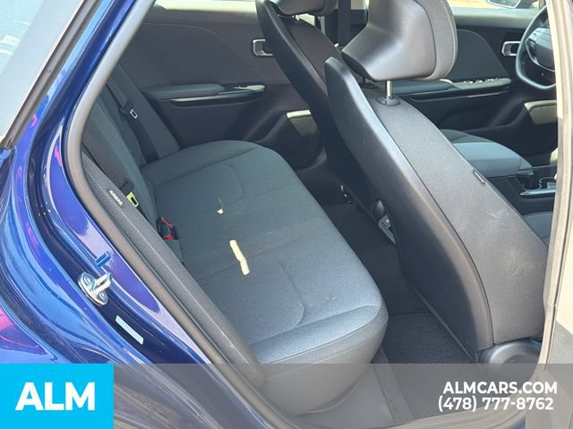 Used 2025 Kia K4 FWD image 17