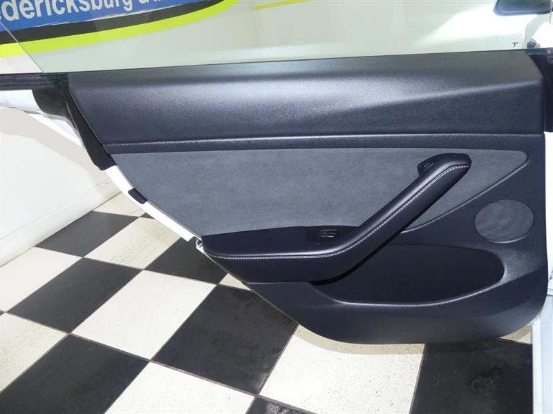 Used 2022 Tesla Model 3 Long Range image 24