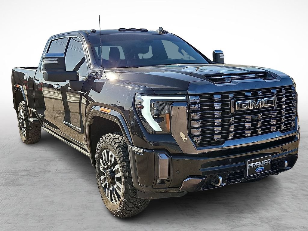 Used 2024 GMC Sierra 2500 Denali Ultimate AWD/4WD image 1