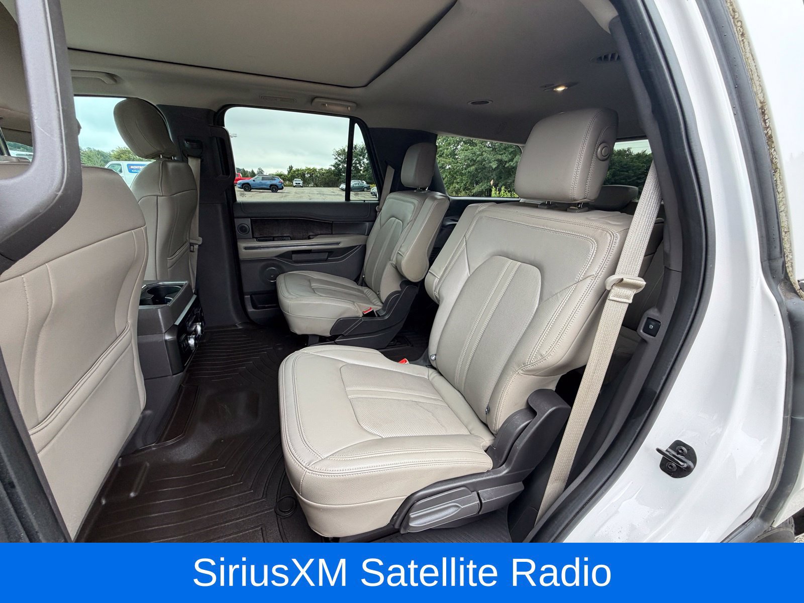 Used 2018 Ford Expedition Limited w/ Equipment Group 301A AWD/4WD image 31