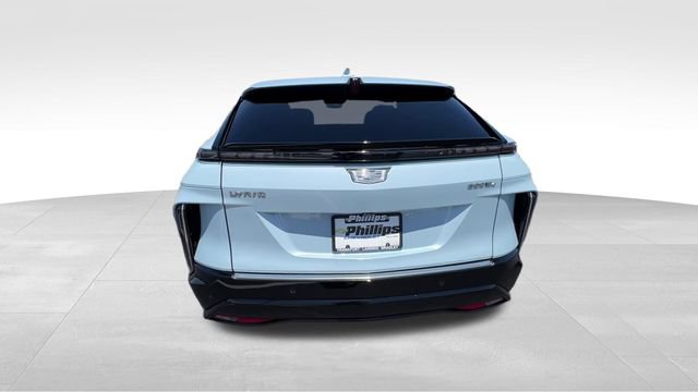 Used 2024 Cadillac Lyriq Luxury w/ LPO, Floor Liner Package AWD/4WD image 5