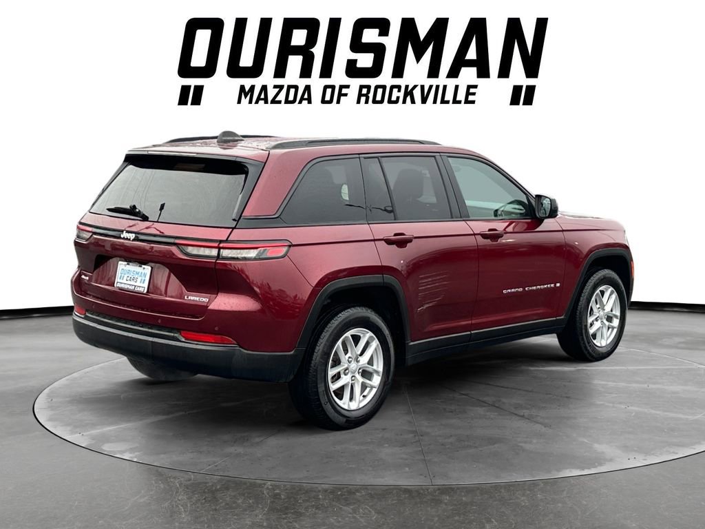 Used 2024 Jeep Grand Cherokee Laredo X image 6