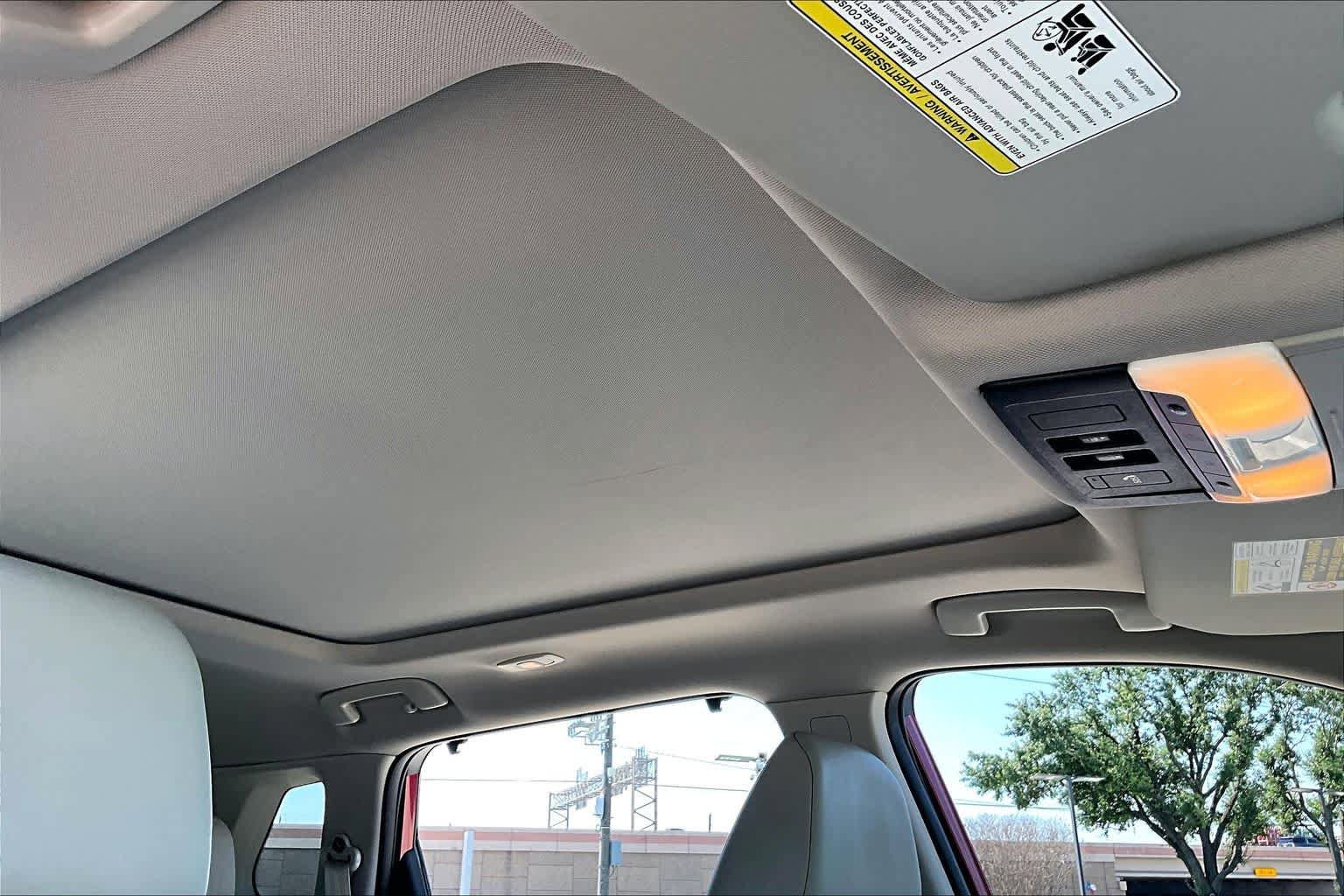 Certified 2021 Nissan Rogue SV w/ Premium Package FWD image 13