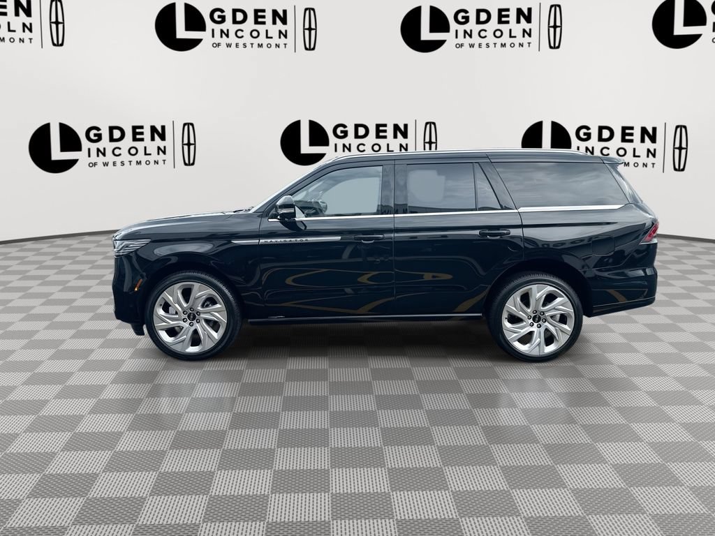 Certified 2025 Lincoln Navigator Reserve AWD/4WD image 5