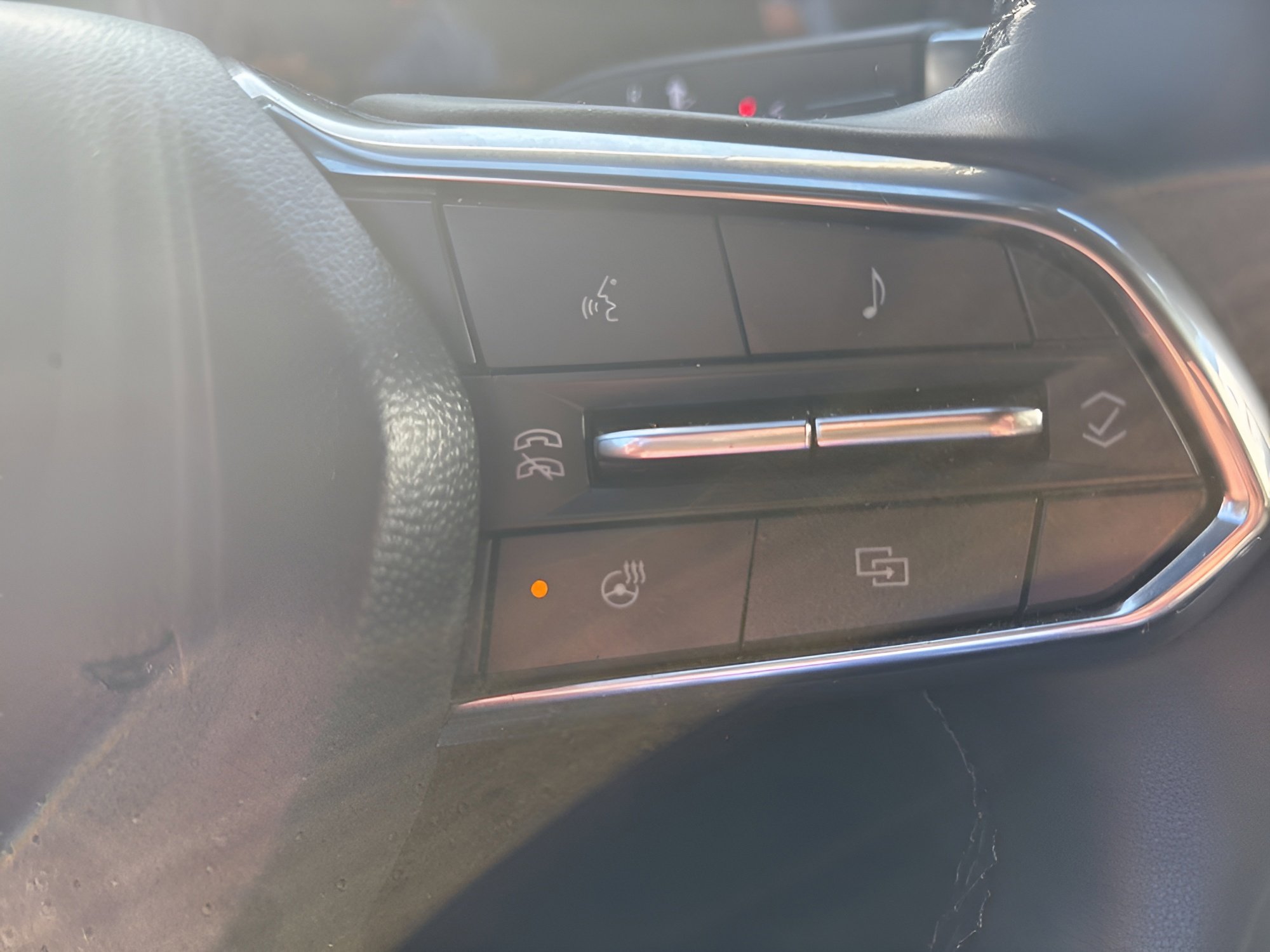 Certified 2025 Chevrolet Equinox LT AWD/4WD image 49