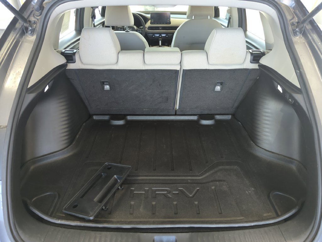 Used 2024 Honda HR-V LX image 27