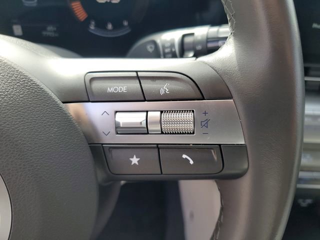 Used 2025 Hyundai Kona SEL image 19