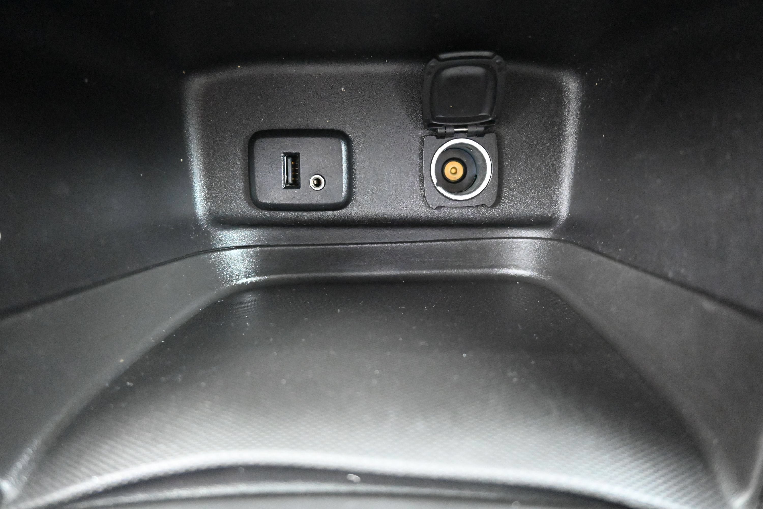 Used 2018 Chevrolet Equinox LS FWD image 21