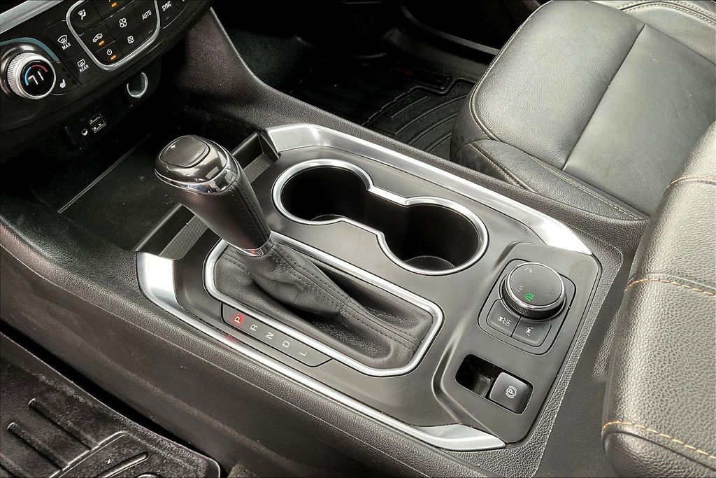 Used 2020 Chevrolet Traverse LT w/ LT Premium Package image 14