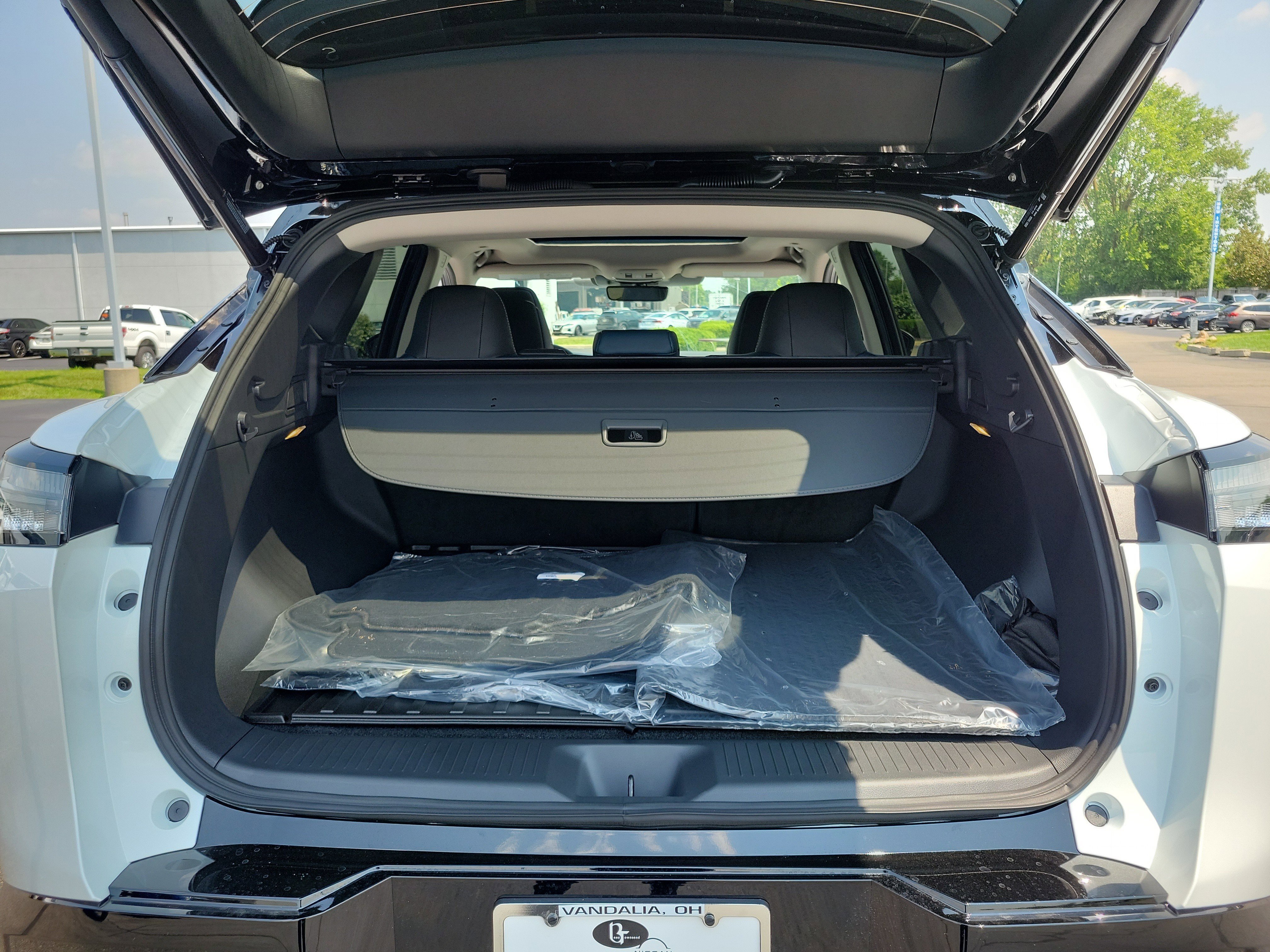 Used 2025 Nissan Murano Platinum w/ Cargo Package AWD/4WD image 8