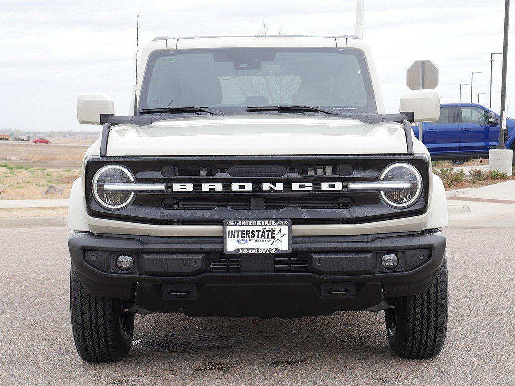 New 2026 Ford Bronco Outer Banks AWD/4WD image 8