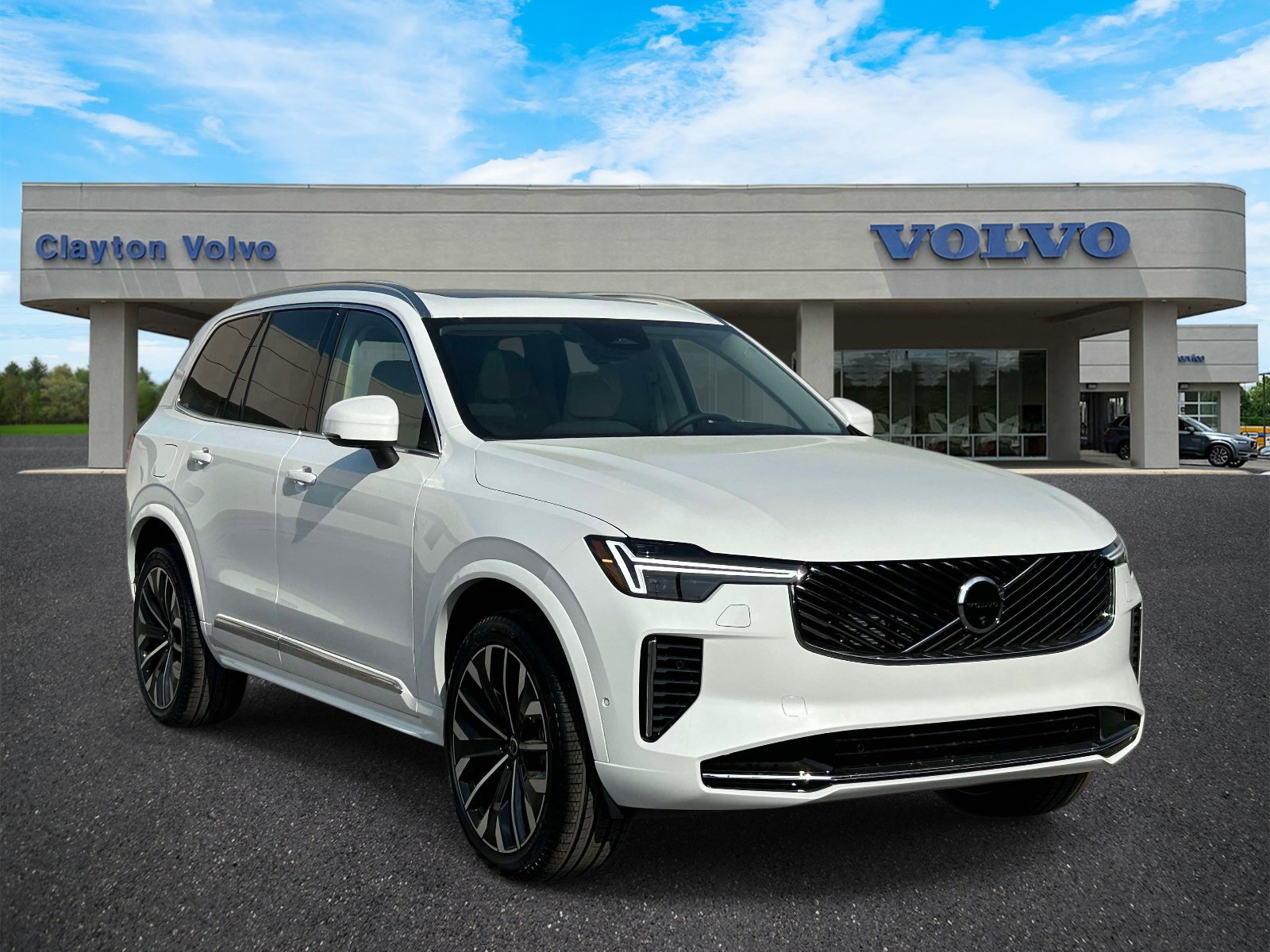 New 2026 Volvo XC90 B5 Ultra w/ Protection Package Premier AWD/4WD image 1