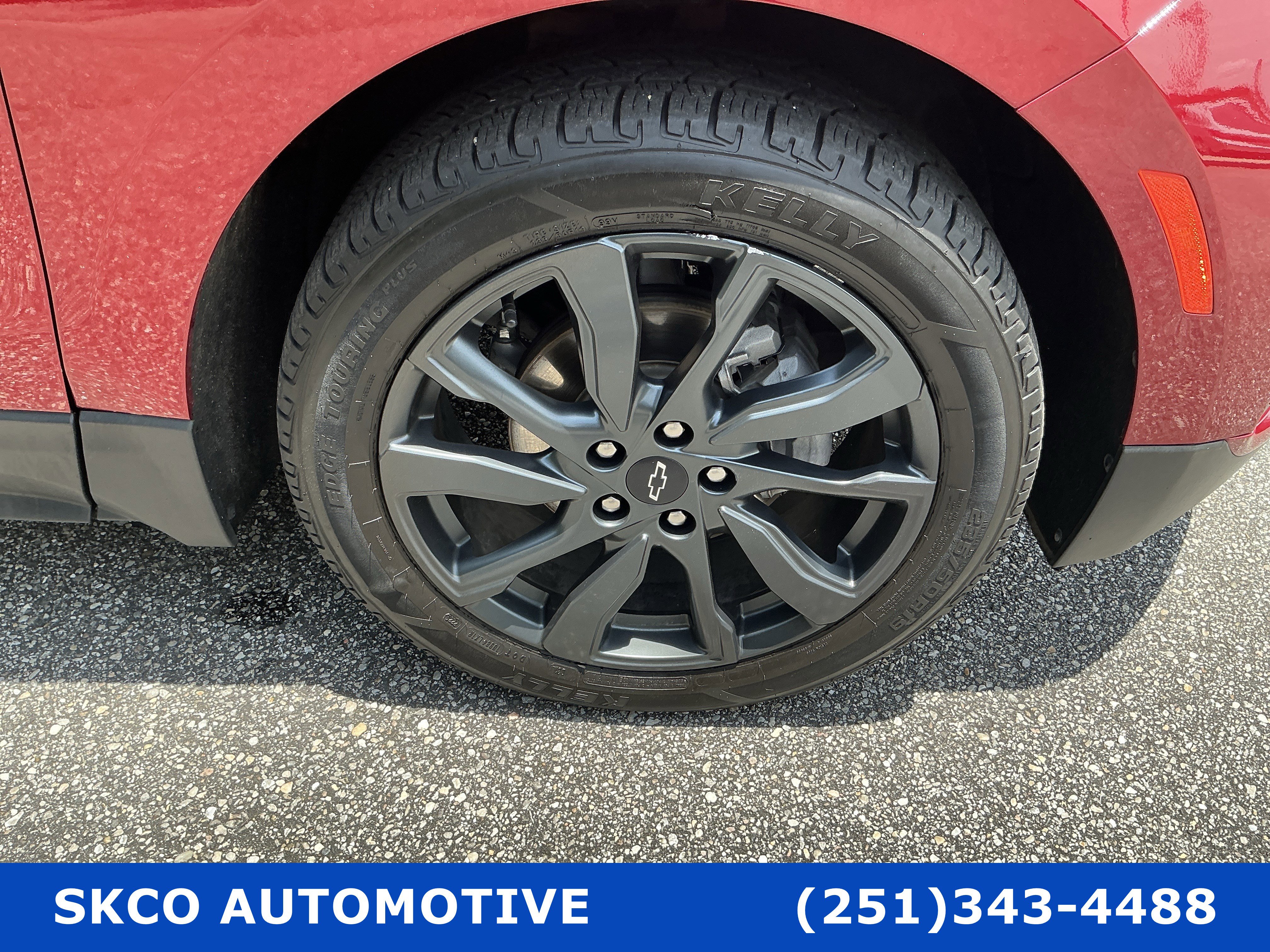 Used 2022 Chevrolet Equinox RS w/ RS Leather Package FWD image 9