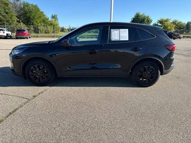 Certified 2025 Ford Escape Active FWD image 3