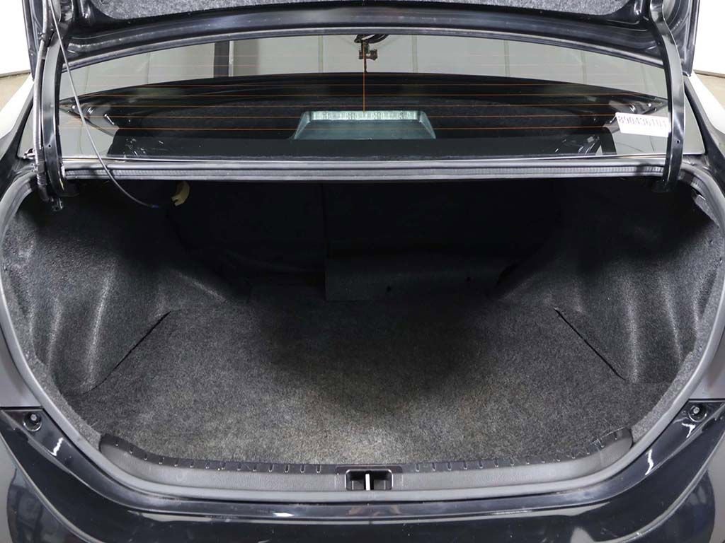 Used 2019 Toyota Corolla LE FWD image 16