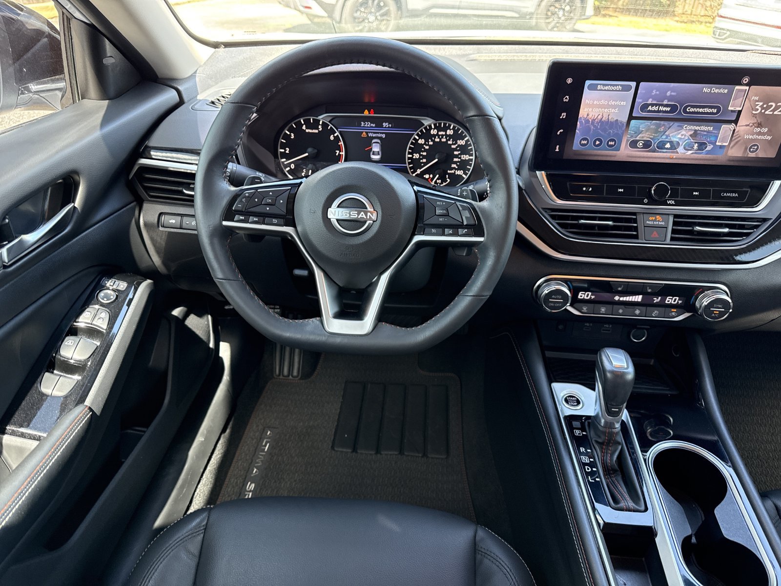 Used 2025 Nissan Altima 2.5 SR w/ SR Premium Package FWD image 12