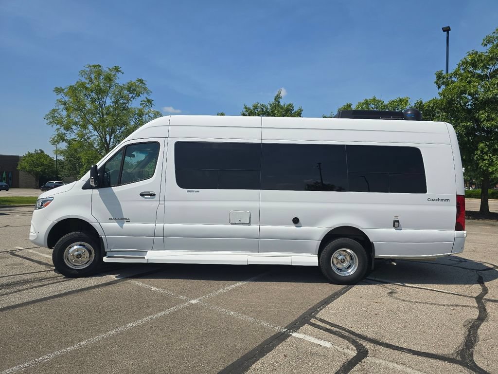 Used 2021 Mercedes-Benz Sprinter 3500 image 11