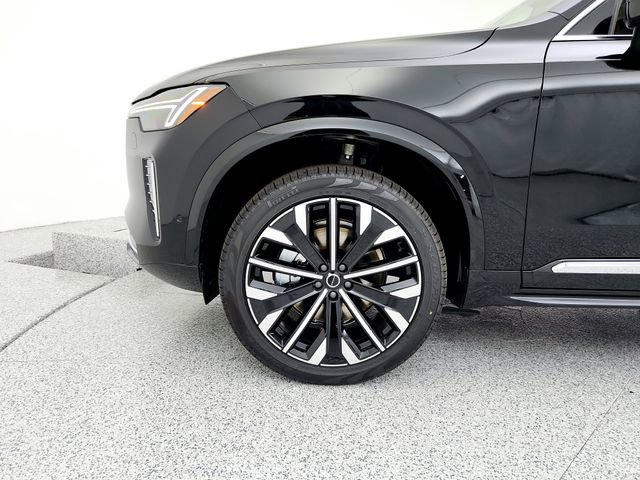 New 2025 Volvo XC90 B5 Plus w/ Protection Package Premier image 15