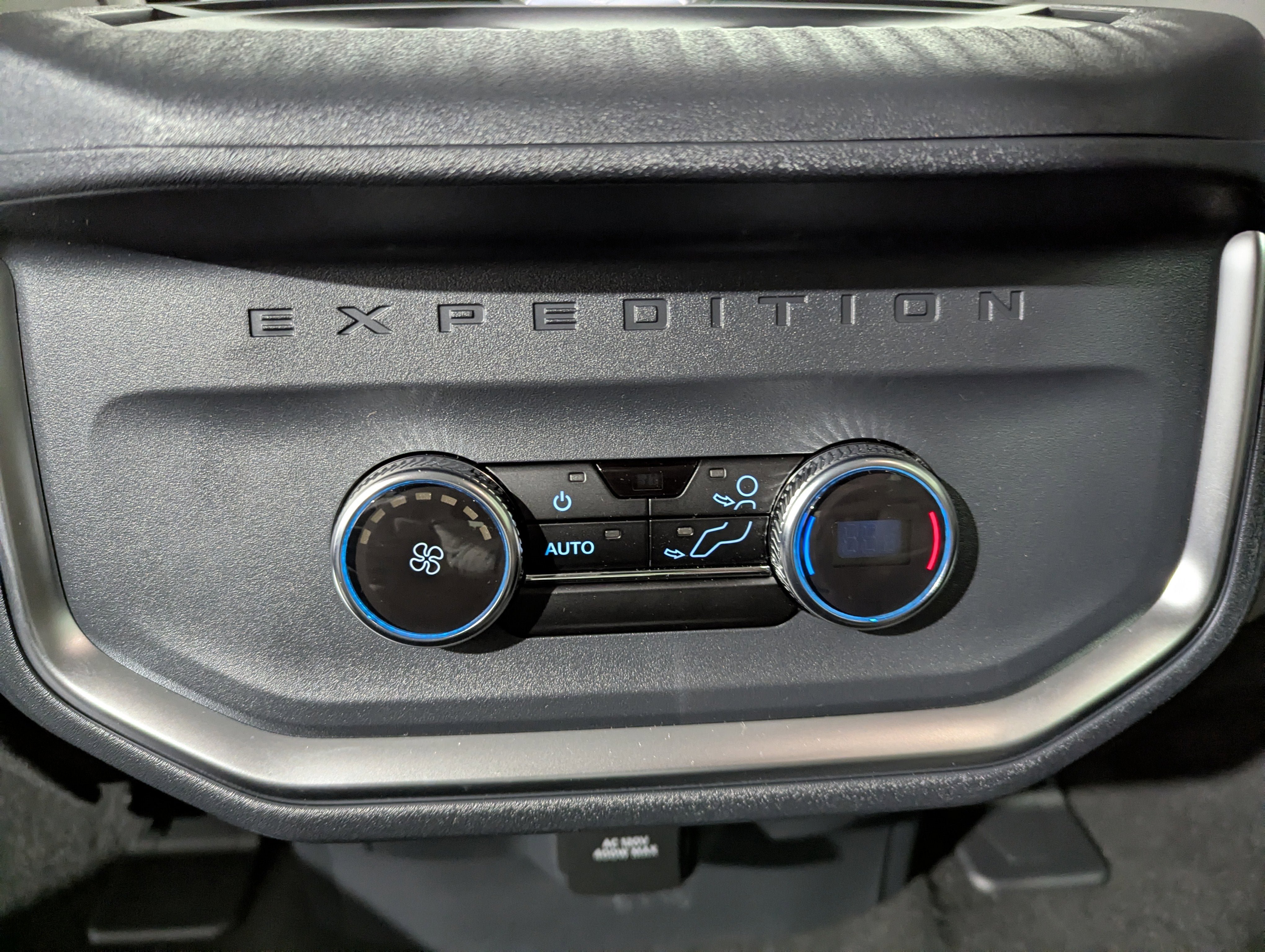 New 2026 Ford Expedition Max Active AWD/4WD image 15